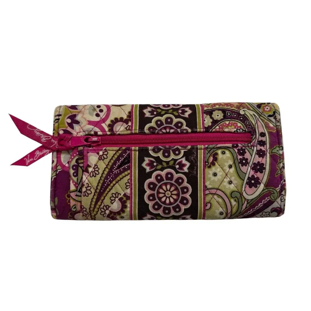 VERA BRADLEY Very Berry Paisley Magnetic Lock Wallet *READ* Pink Green Ivory